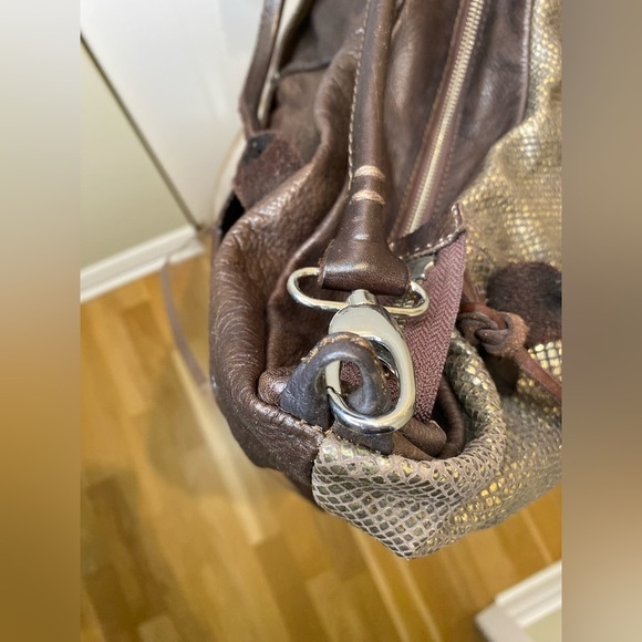 Y2K Sofia C.  leather bag w/shimmer gold snakeskin fabric & silver hardware 🤎💛 - Picture 6 of 15